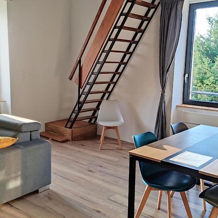Appartement Duplex Dans Une Ancienne Usine Beaupréau-en-Mauges Buitenkant foto