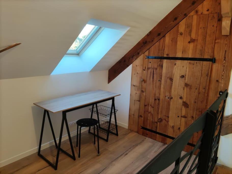 Appartement Duplex Dans Une Ancienne Usine Beaupréau-en-Mauges Buitenkant foto