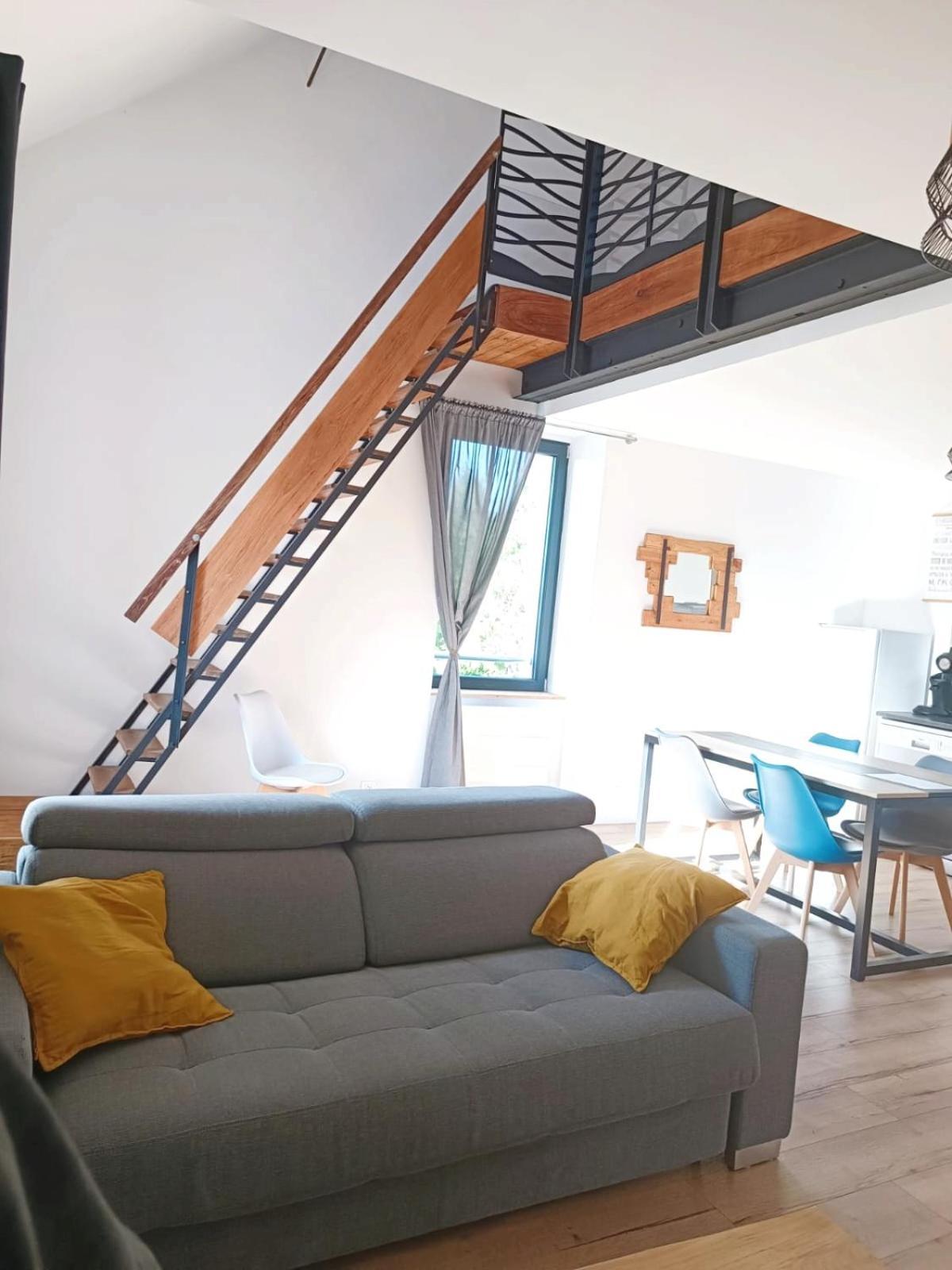Appartement Duplex Dans Une Ancienne Usine Beaupréau-en-Mauges Buitenkant foto