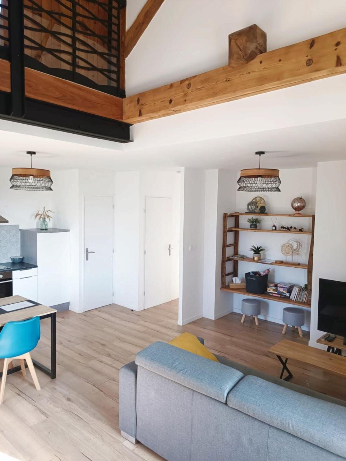 Appartement Duplex Dans Une Ancienne Usine Beaupréau-en-Mauges Buitenkant foto
